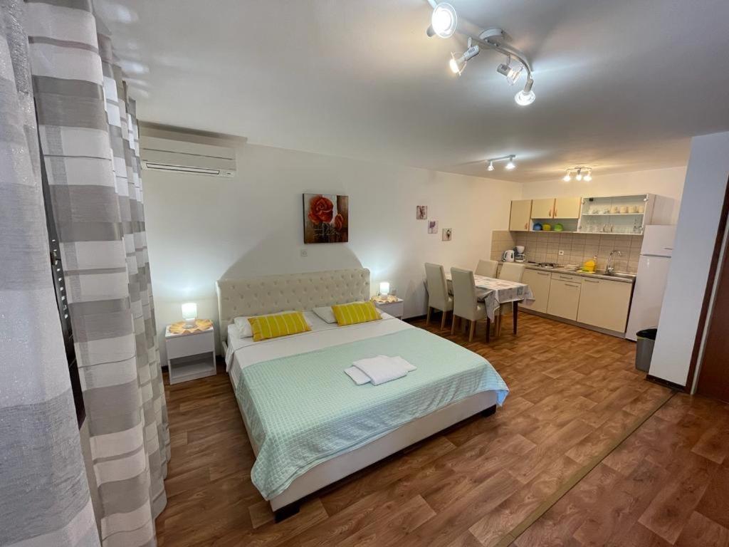 Apartmani Mavrinac Nerezine Rum bild